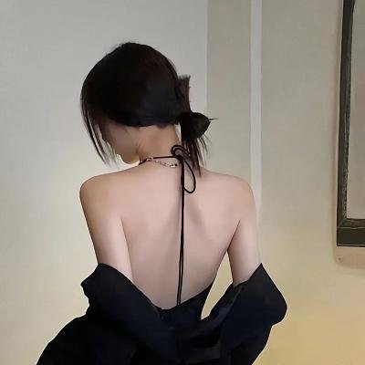 不脱袜的人